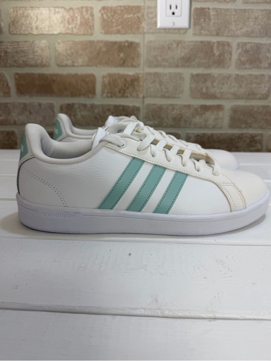 adidas Shoes - Adidas Cloudfoam White Mint Green Stripe Sneakers Women’s Size 10 Casual Shoes